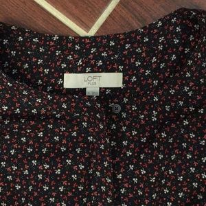 LOFT Plus silky, floral sleeveless blouse